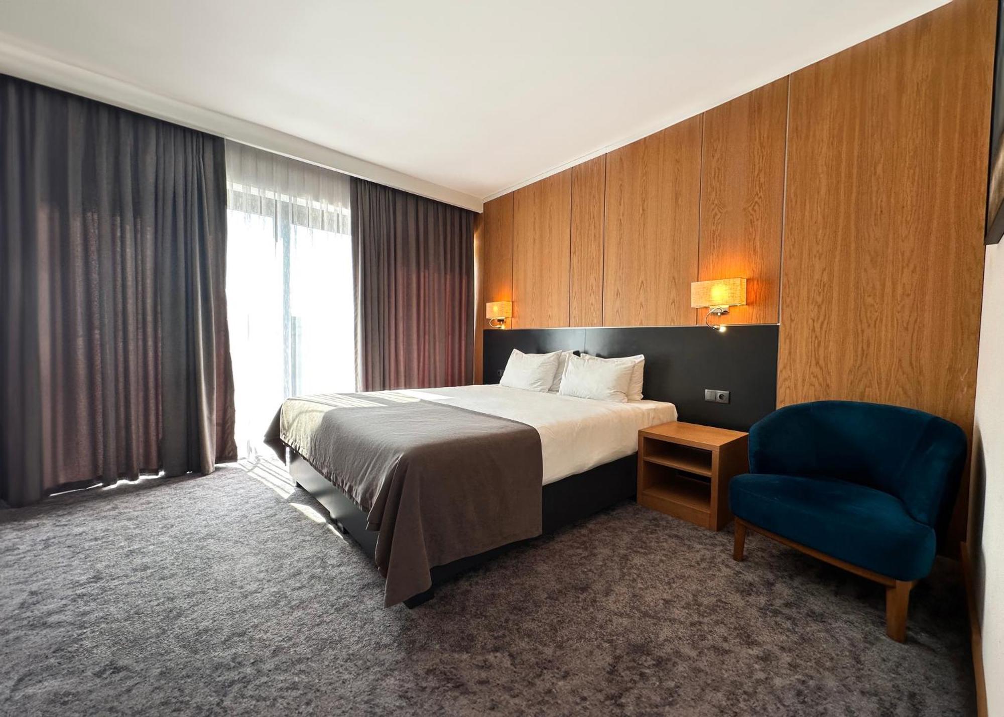 Gazda Hotel&Restaurant - Self Chek-In Jesenice  المظهر الخارجي الصورة